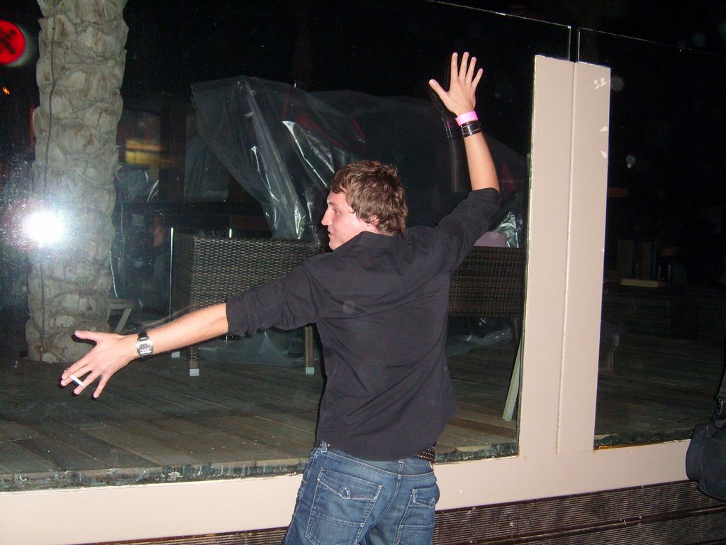 i/Kranj/Absolvent08/07-BlackWhiteParty/absolvent 1814.jpg
